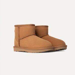 UGG Kids’ Classic Mini II